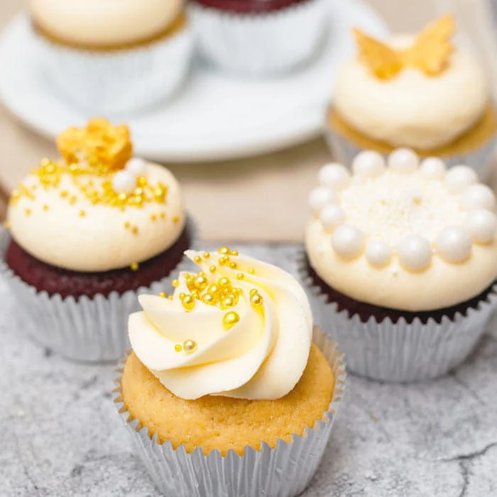 The Jewelry Box Cupcakes (6) - Image 3